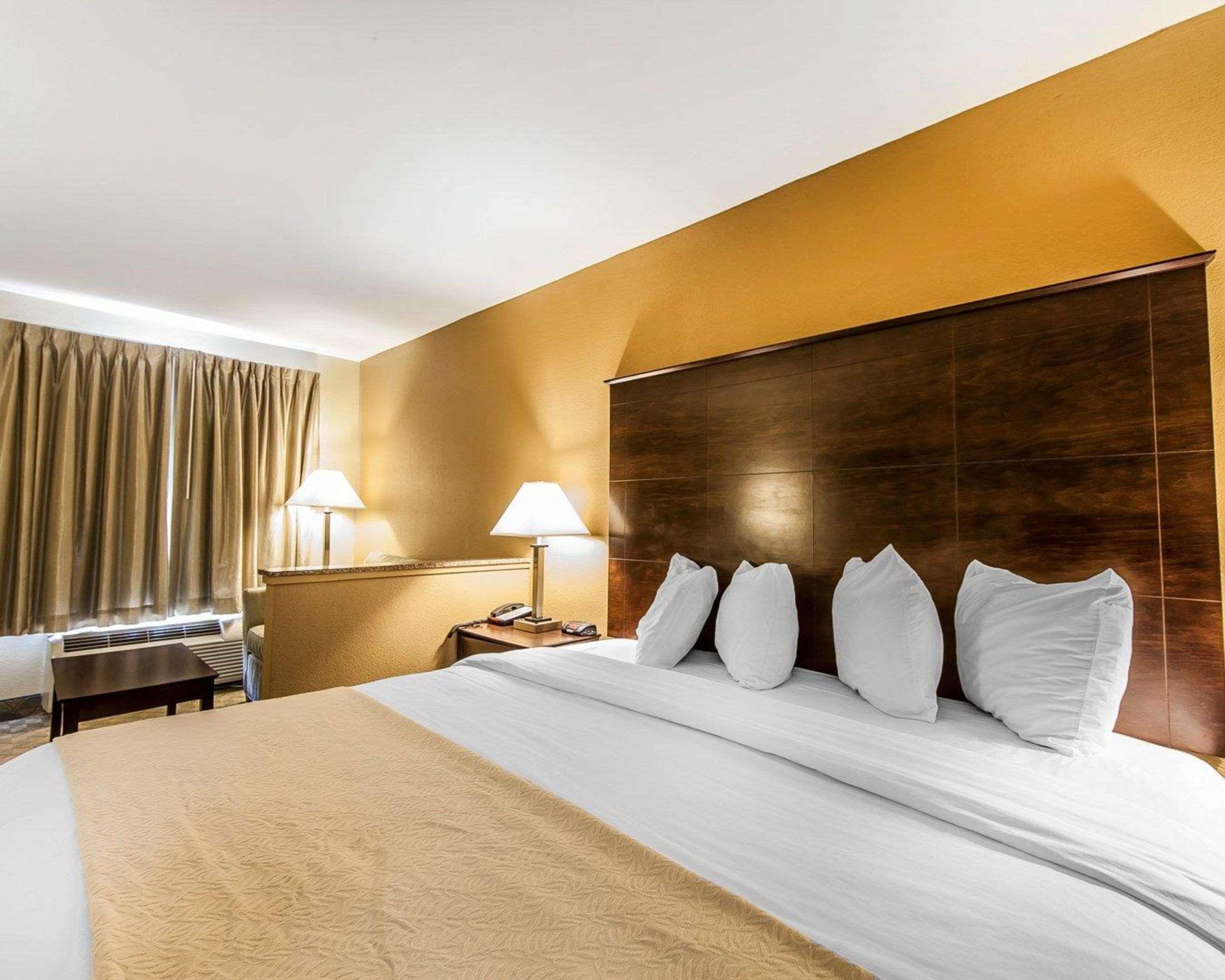 Quality Inn & Suites Bremen Екстериор снимка
