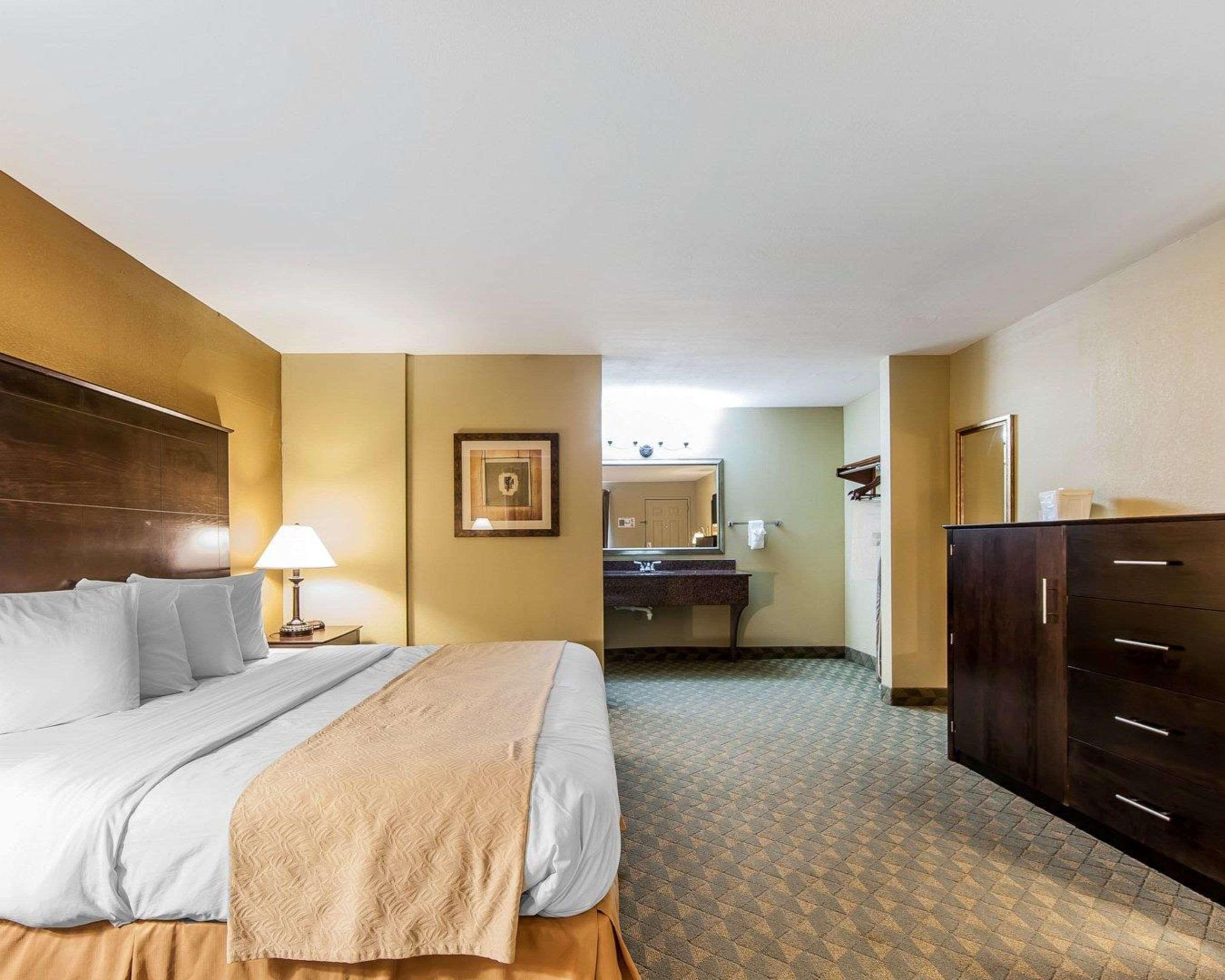Quality Inn & Suites Bremen Екстериор снимка